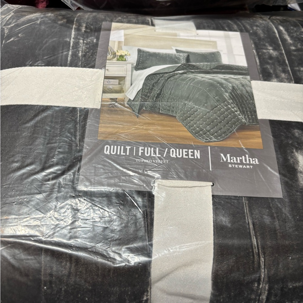 Martha Stewart Charcoal Quilt for Full/Queen